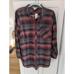 Penningtons Plaid Button-Up Shirt in Berry and Gray